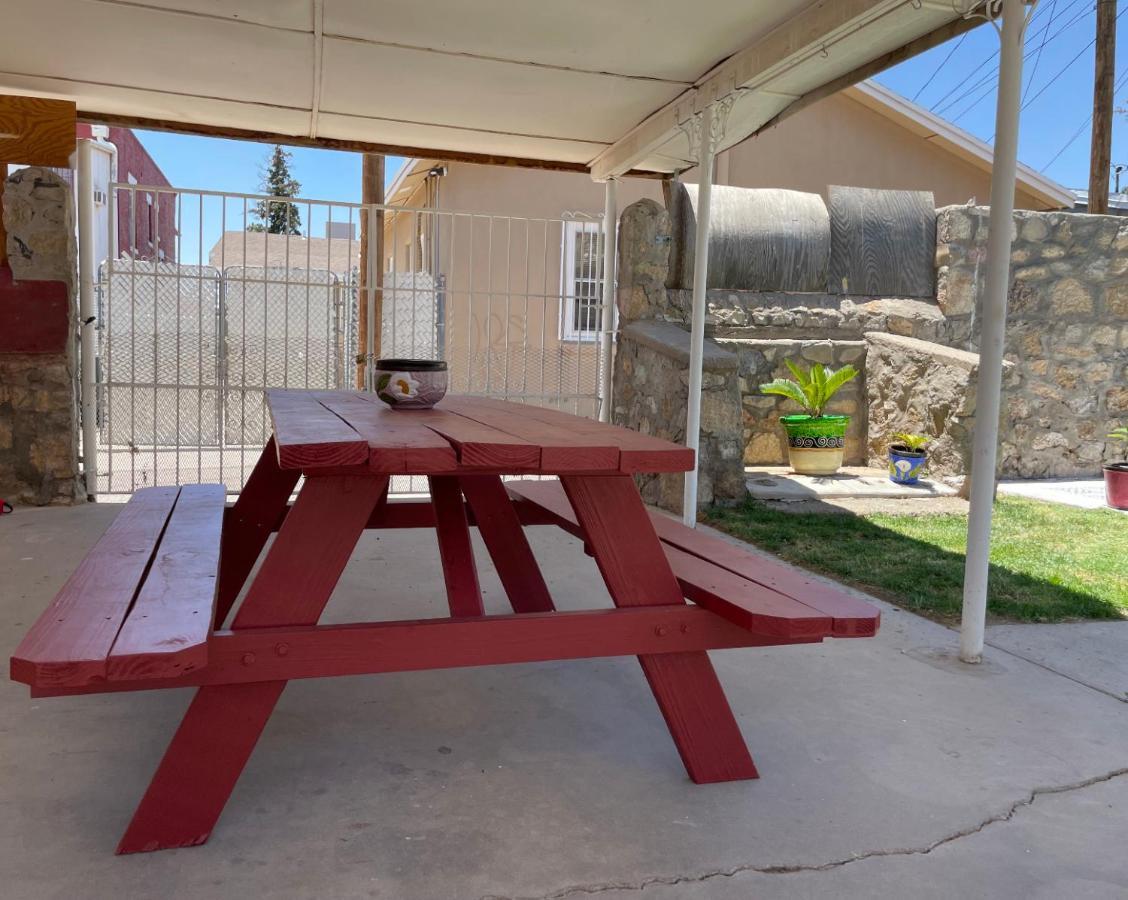 Stylish Basement Studio In Central El Paso - Very Spacious Exterior photo